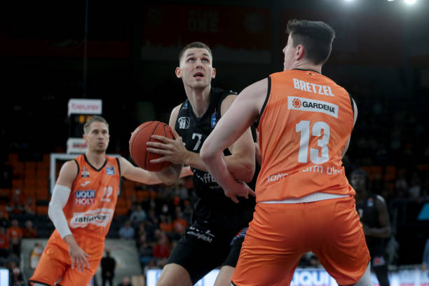 力上有卓越 力上有卓越